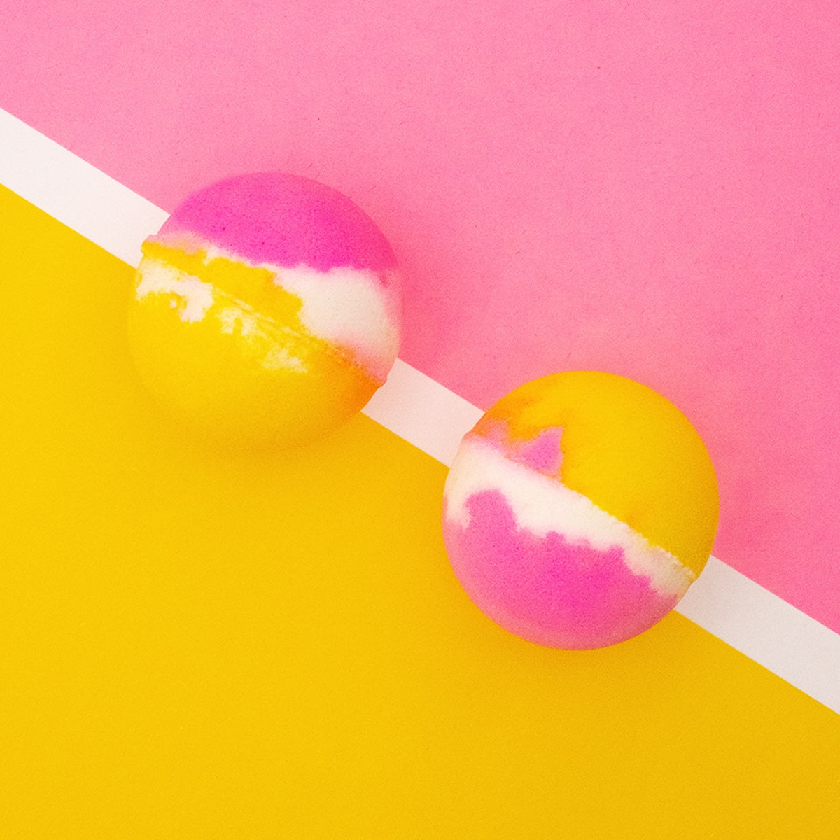 Fizzalicious Bath Bomb