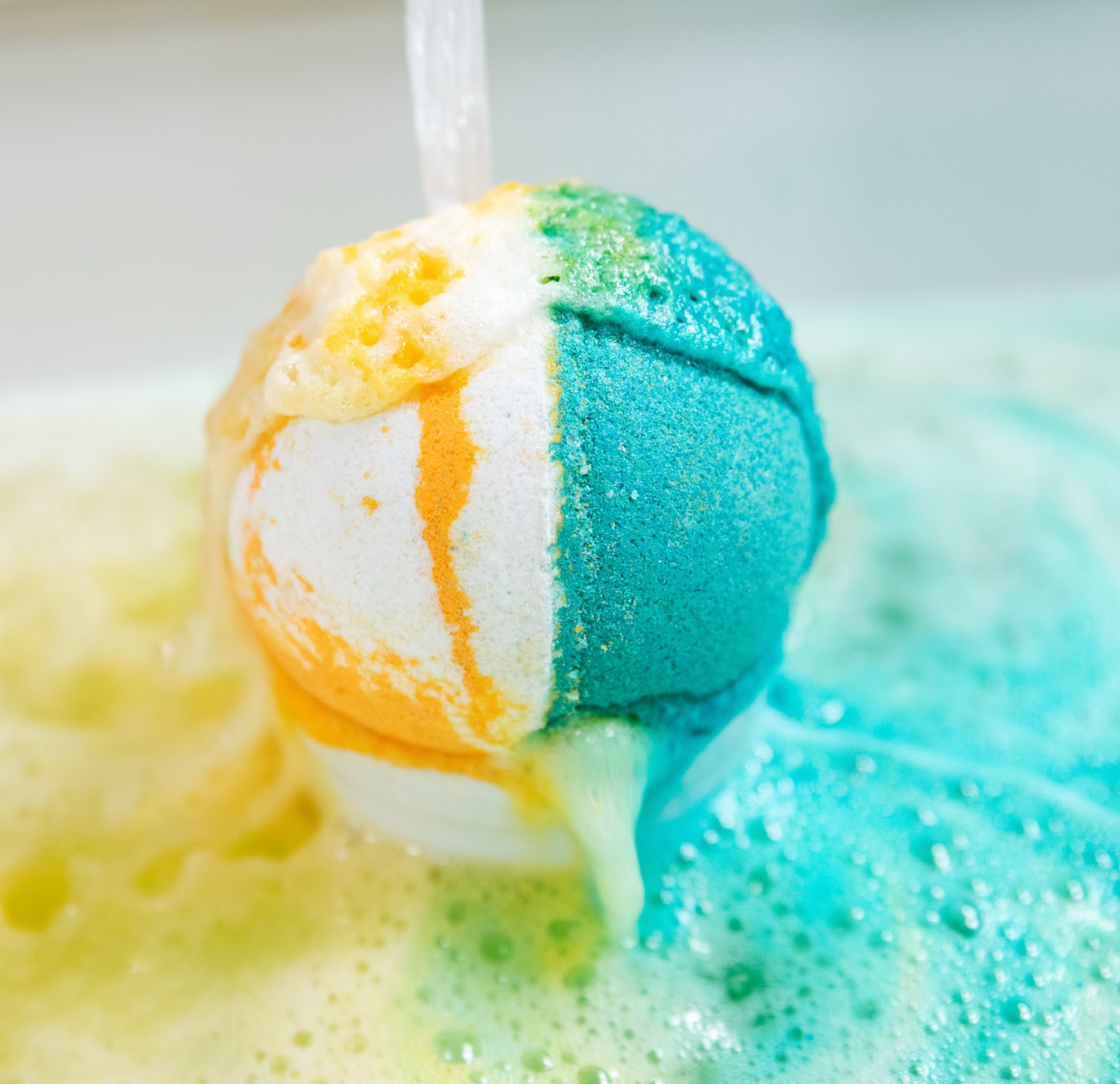 Italian Summer Bath Bomb