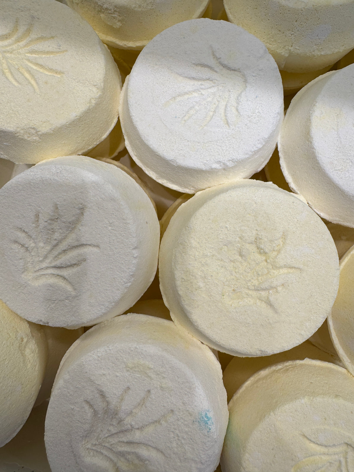 Lemongrass Shower Bomb