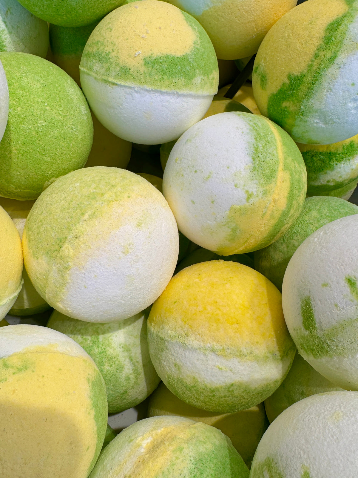 Unwind Bath Bomb